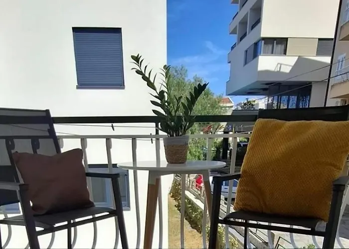 And By The Sea - 22419 Guest house 3*