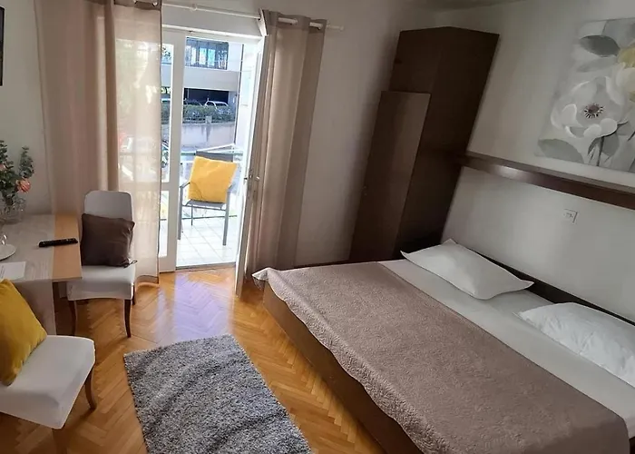 And By The Sea - 22419 Guest house