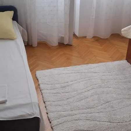 And By The Sea - 22419 Guest house 3*