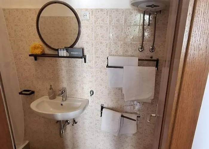 And By The Sea - 22419 Pensionat Makarska